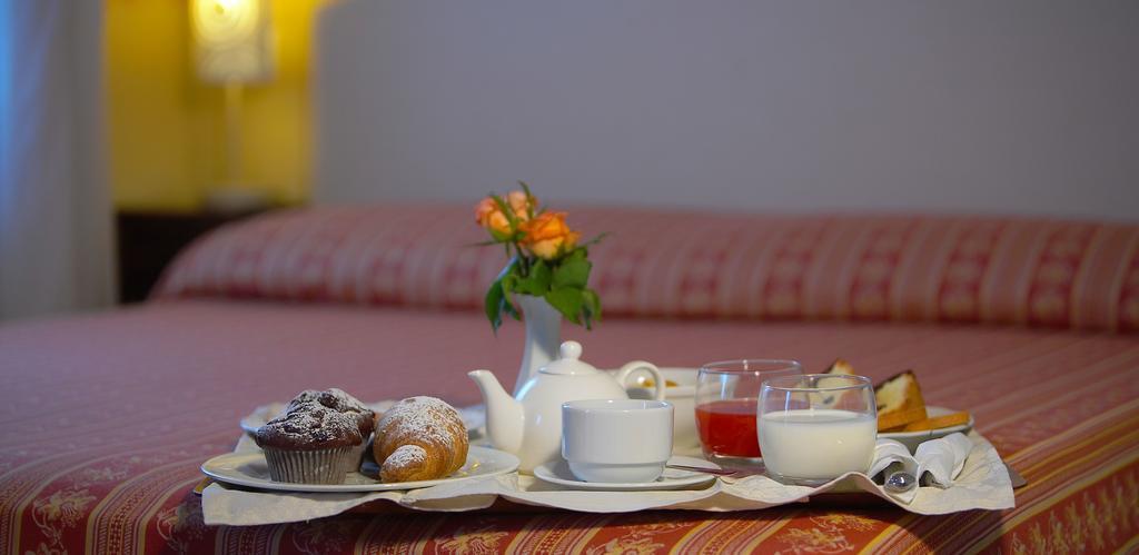 Airone Wellness Hotel Цафферана-Этнея Экстерьер фото